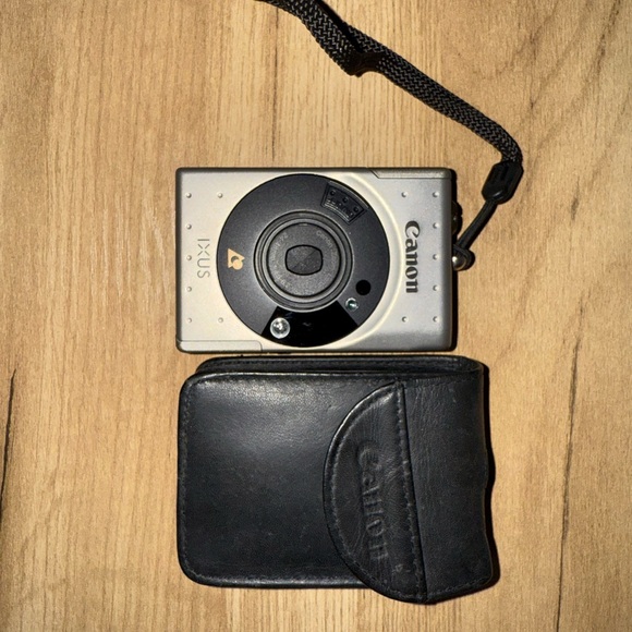 Compact Camera Canon IXUS Wet Film + Flash‎ Works. I - Picture 1 of 6